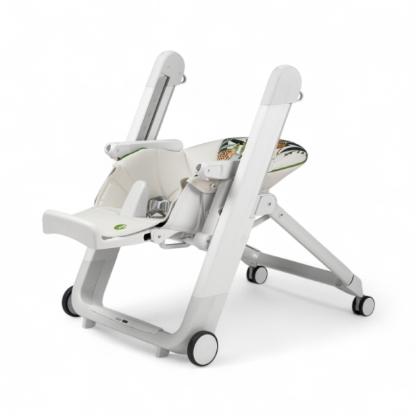 Стульчик для кормления Peg Perego Siesta Follow Me Jaguars