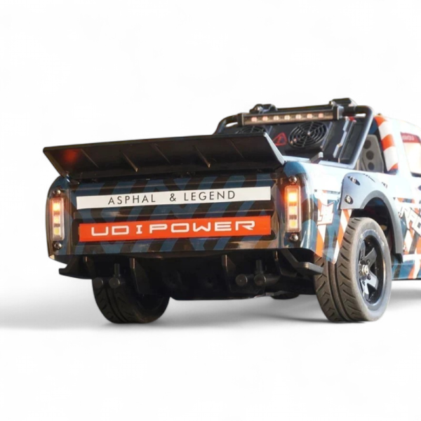 Радиоуправляемая автомодель Udirc UD1005 1:10 - детский товар